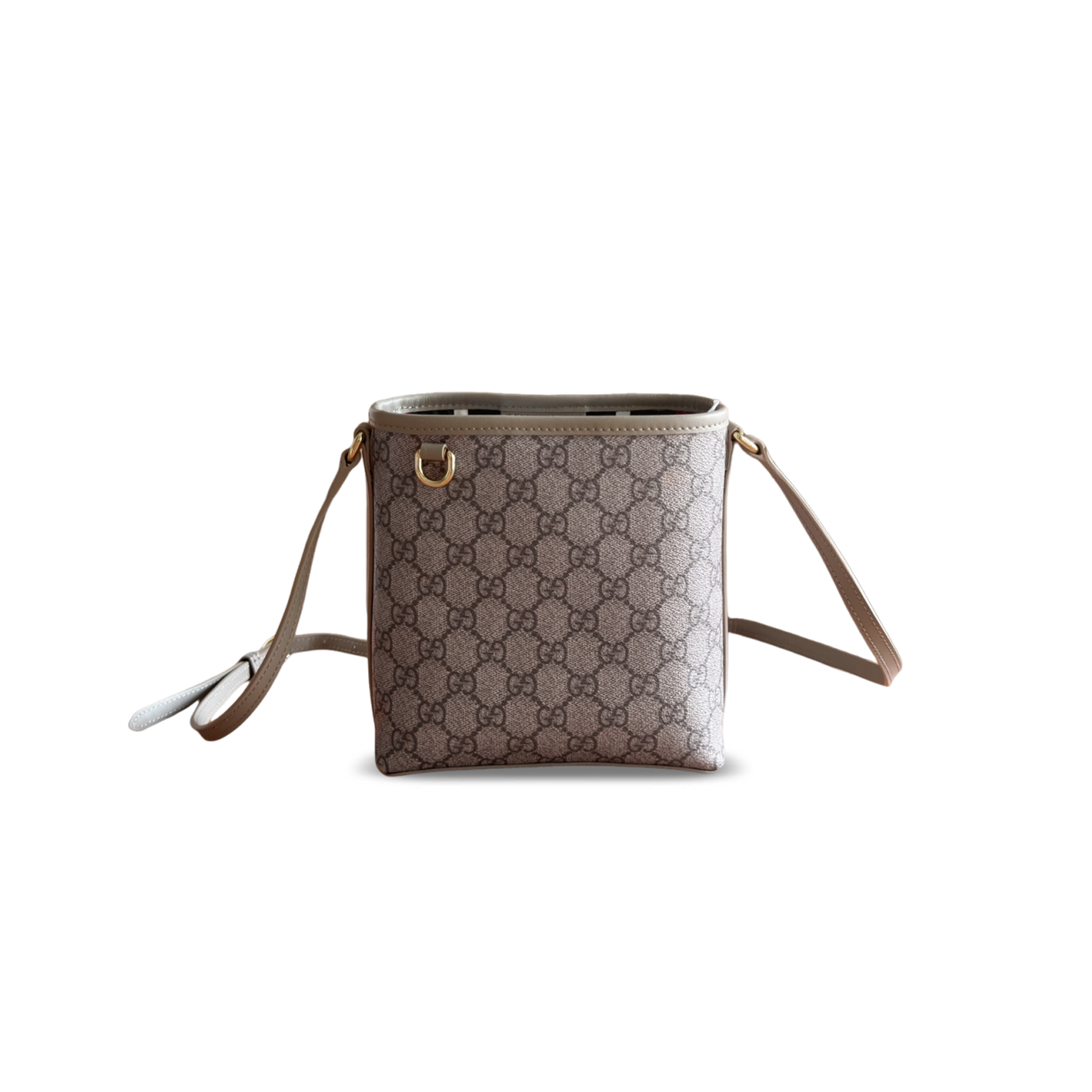 GUCCI GG EMBLEM NANO BUCKET BAG 847090 (18*15*8cm)